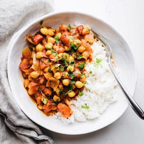 Moroccan Chickpea & Apricot Tagine